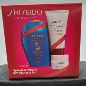 Shiseido SPF SkinCare Set - New in Box!